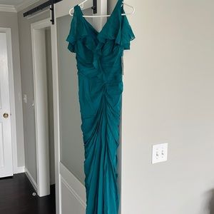 Sz 8 Badgley Mischa formal dress, Color is aqua green, retail $650